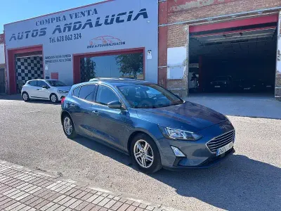 Usado Ford Focus Active 120 CV (88 kW) 2021 Azul Berlina