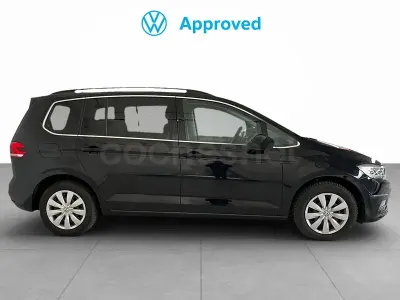 Usado VW Touran Advance 150 CV (110 kW) 2023 Negro Monovolumen