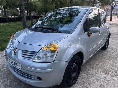 Usado Renault Modus Dynamique 98 CV (72 kW) 2005 Beige Monovolumen