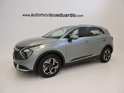 Usado Kia Sportage 115 CV (84 kW) 2023 Gris / plata SUV