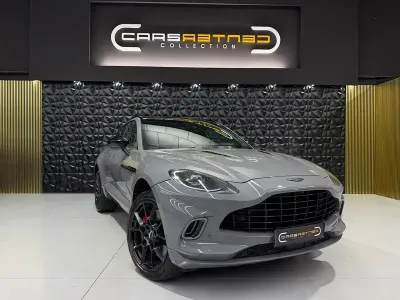 Usado Aston Martin DBX 550 CV (404 kW) 2022 Gris / plata SUV