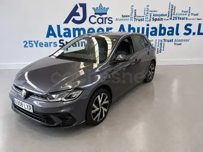 Usado VW Polo R-line 95 CV (69 kW) 2022 Gris / plata Utilitario