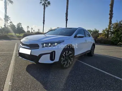 Usado Kia XCeed 136 CV (100 kW) 2023 Blanco SUV