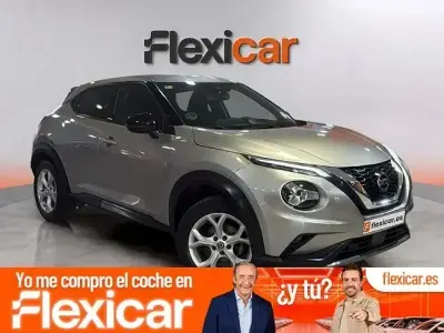 Usado Nissan Juke Acenta 117 CV (86 kW) 2020 Gris SUV