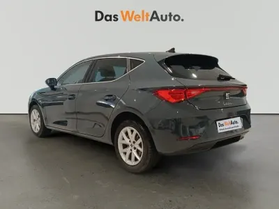 Usado Seat Leon Style 116 CV (85 kW) 2025 Gris