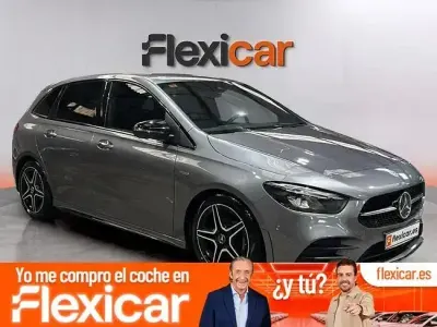 Usado Mercedes B200 150 CV (110 kW) 2021 Gris Utilitario