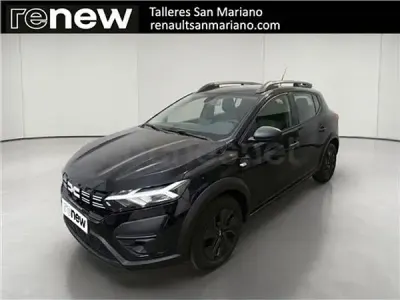 Usado Dacia Sandero Essentiel 101 CV (74 kW) 2025 Negro Berlina