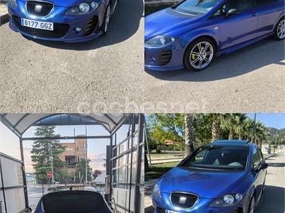 Usado Seat Leon Sport 105 CV (77 kW) 2008 Azul Utilitario