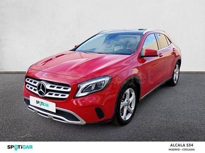 Usado Mercedes GLA180 122 CV (89 kW) 2020 Rojo SUV