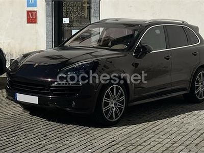 Usado Porsche Cayenne 240 CV (176 kW) 2012 Granate SUV