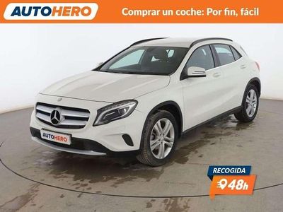 Usado Mercedes GLA200 Style 136 CV (100 kW) 2015 Blanco SUV
