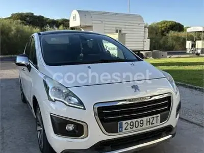 Usado Peugeot 3008 Allure 163 CV (119 kW) 2014 Blanco Familiar