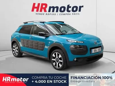 Usado Citroën C4 Cactus Shine 100 CV (73 kW) 2017 Azul Utilitario