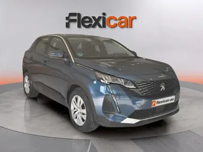 Usado Peugeot 3008 Active 131 CV (96 kW) 2021 Azul SUV