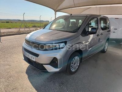 Nuevo Opel Combo 100 CV (73 kW) 2025 Gris / plata Monovolumen