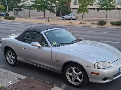 Usado Mazda MX5 Active 110 CV (80 kW) 2004 Gris / plata Descapotable