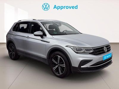 Usado VW Tiguan Life 150 CV (110 kW) 2022 Gris SUV