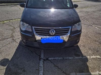 Usado VW Touran 140 CV (102 kW) 2007 Negro Monovolumen
