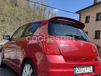 Usado Suzuki Swift Sport 125 CV (91 kW) 2007 Rojo Utilitario
