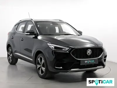 Usado MG ZS Comfort 111 CV (81 kW) 2022 Negro SUV