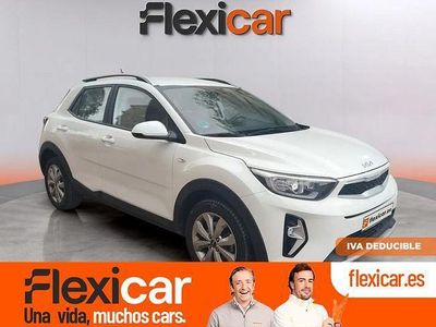 Usado Kia Stonic 84 CV (61 kW) 2022 Blanco SUV