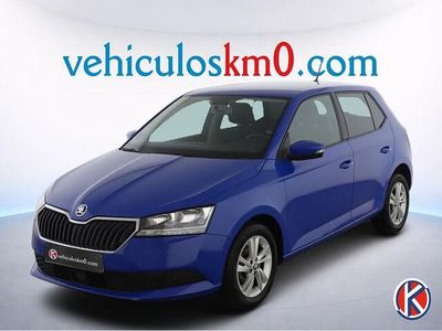 Usado Skoda Fabia Ambition 95 CV (69 kW) 2021 Azul