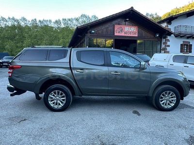 Usado Mitsubishi L200 181 CV (133 kW) 2016 Verde Pickup/Camioneta