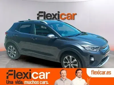 Usado Kia Stonic 100 CV (73 kW) 2018 Gris SUV