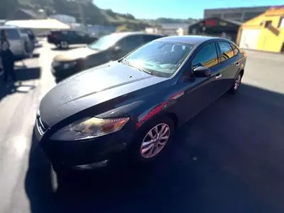 Usado Ford Mondeo Trend 116 CV (85 kW) 2011 Azul Familiar