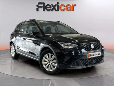 Usado Seat Arona Reference 116 CV (85 kW) 2022 Negro SUV