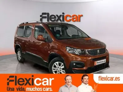 Usado Peugeot Rifter Allure 110 CV (80 kW) 2020 Marrón Monovolumen