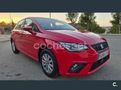 Käytetty Seat Ibiza Style Plus 80 HP (58 kW) 2022 Punainen Viistoperä
