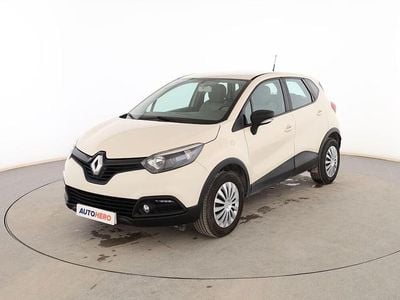 Usado Renault Captur Life 90 CV (66 kW) 2015 Beige SUV