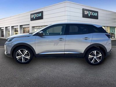 Usado Peugeot 3008 Allure 130 CV (95 kW) 2023 Gris SUV