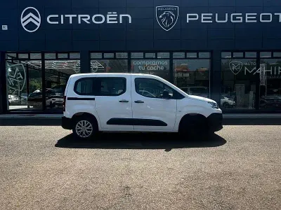 Usado Citroën Berlingo Feel 102 CV (75 kW) 2021 Blanco Monovolumen