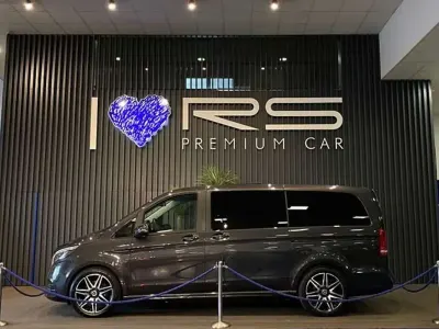 Usado Mercedes V220 Avantgarde 163 CV (119 kW) 2022 Gris Monovolumen