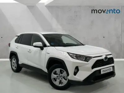 Käytetty Toyota RAV4 Business Edition 222 HP (163 kW) 2021 Valkoinen Katumaasturi