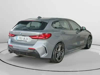Occasion BMW 118 Comfort Edition 136 PK (100 kW) 2023 Grijs Hatchback