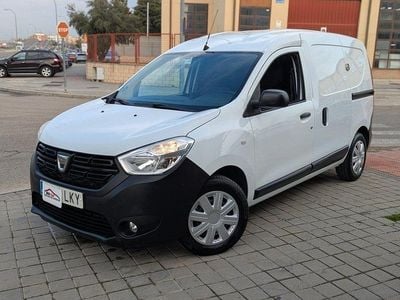 Usado Dacia Dokker Essentiel 107 CV (78 kW) 2020 Blanco Monovolumen