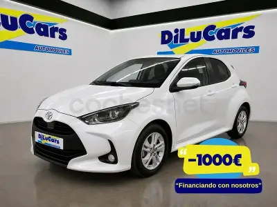 Usado Toyota Yaris 125 CV (91 kW) 2022 Blanco Utilitario