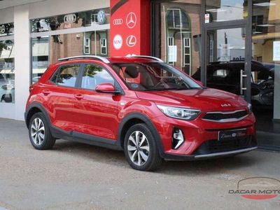 Burdeos Usado 2023 Kia Stonic SUV | 15.950 € (Un poco caro)