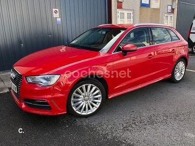 Rojo Usado 2015 Audi e-tron Ambition SUV | 15.900 € (Precio justo)