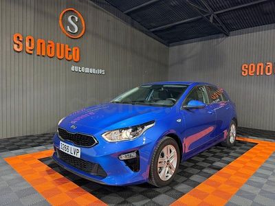Używany Kia Ceed 136 KM (100 kW) 2021 Niebieski Hatchback