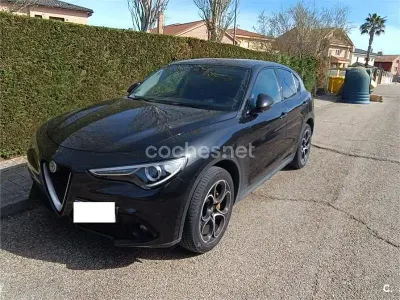 Usado Alfa Romeo Stelvio Executive 210 CV (154 kW) 2019 Negro SUV