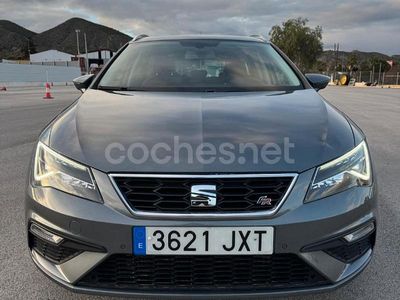 Usado Seat Leon FR 150 CV (110 kW) 2017 Gris / plata Familiar
