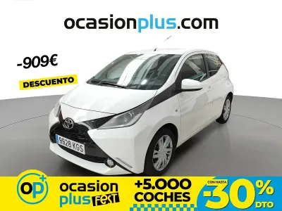 Occasion Toyota Aygo X-play 69 PK (50 kW) 2018 Wit Hatchback
