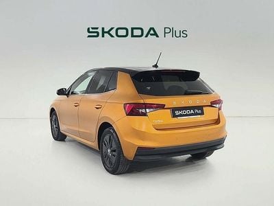 Usado Skoda Fabia 95 CV (69 kW) 2024 Naranja Berlina