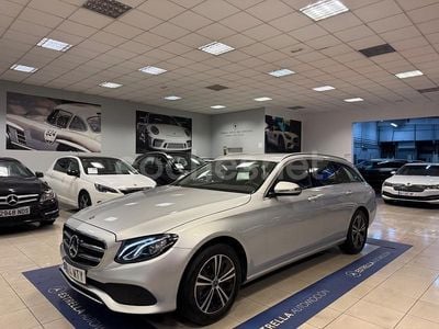 Gris / plata Usado 2020 Mercedes E220 Familiar | 26.900 € (Buen precio)