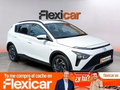 Usado Hyundai Bayon 100 CV (73 kW) 2023 Blanco SUV
