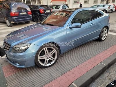 Usado Mercedes CLC220 Style 150 CV (110 kW) 2009 Azul Utilitario